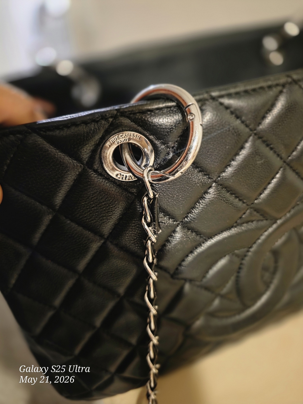 CHANEL Black Quilted Shoulder Bag with Silver Chain Straps - Picture 10 of 13